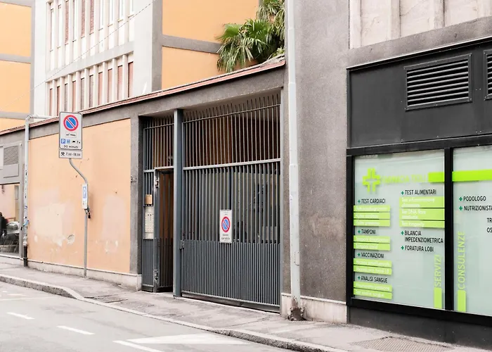 Moderno * Lago E Centro Storico * アパート *