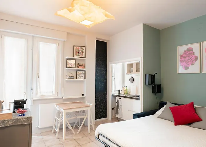 דירה Moderno * Lago E Centro Storico * *