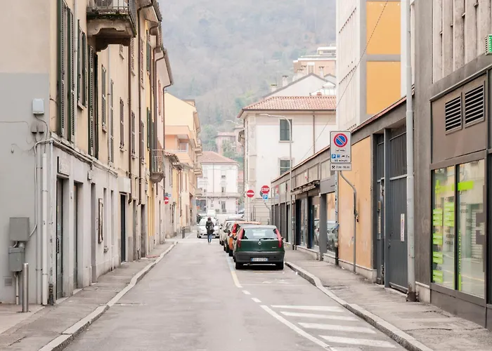 Moderno * Lago E Centro Storico * * コモ